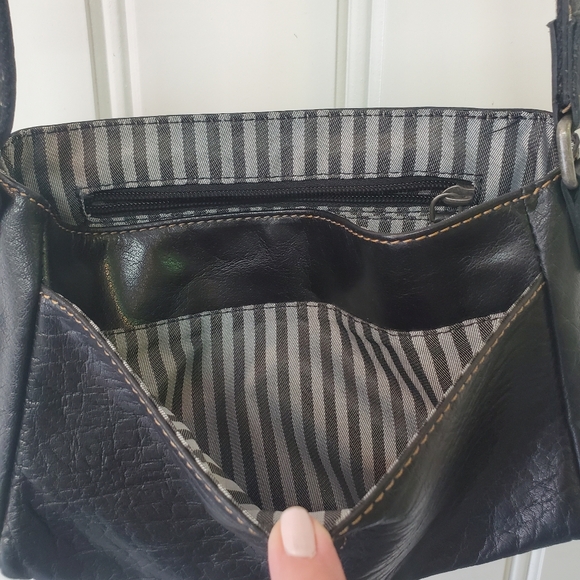 Black Leather Crossbody Purse 👛 - Picture 10 of 16